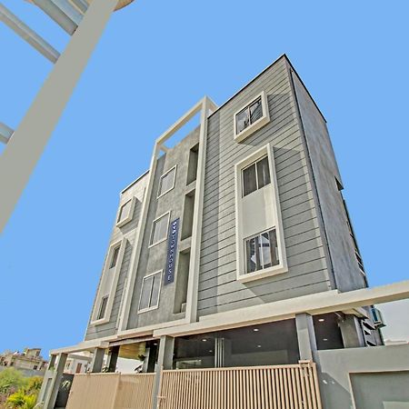Townhouse Md Star Hotel Nagpur Bagian luar foto