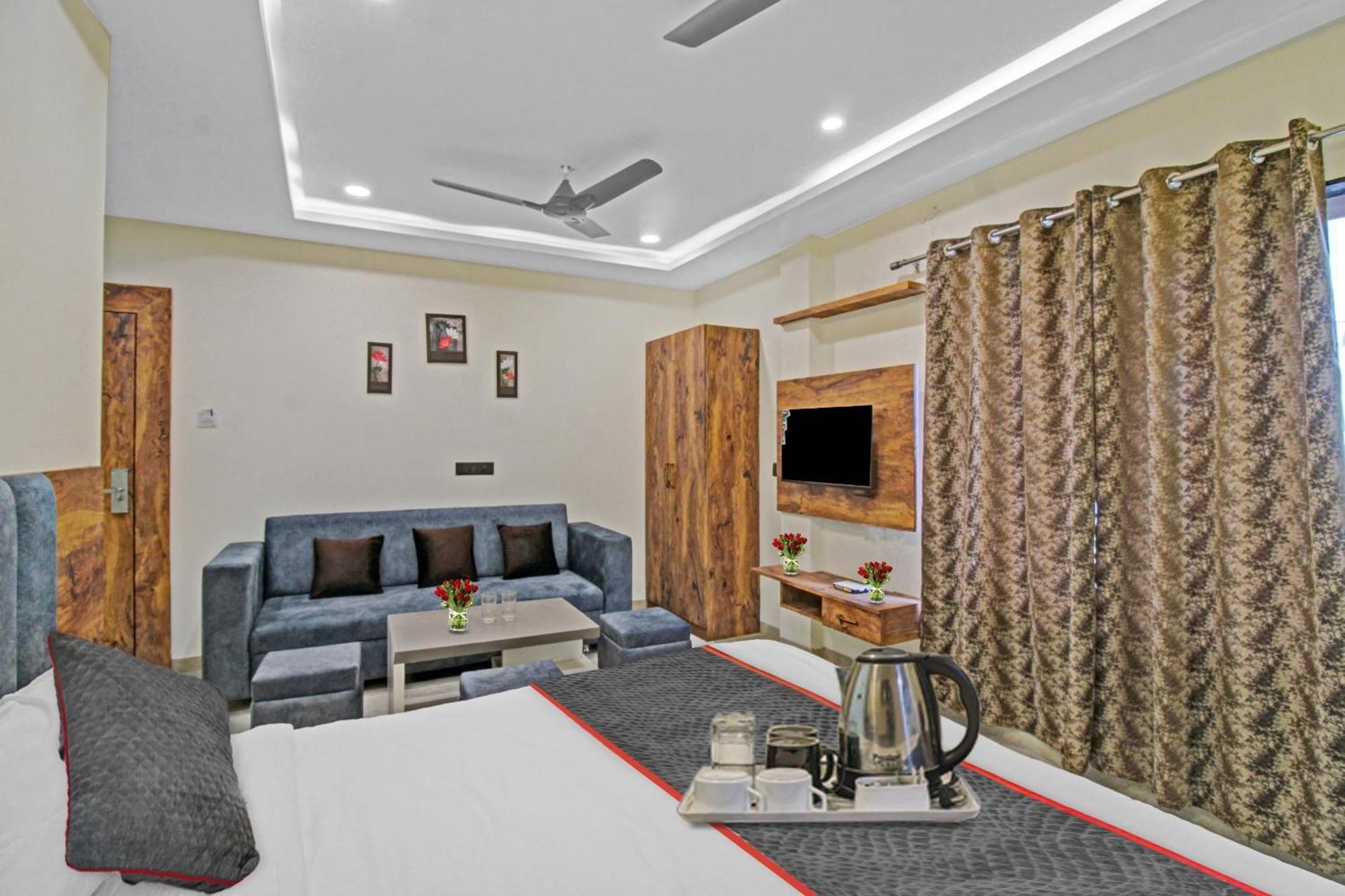 Townhouse Md Star Hotel Nagpur Bagian luar foto