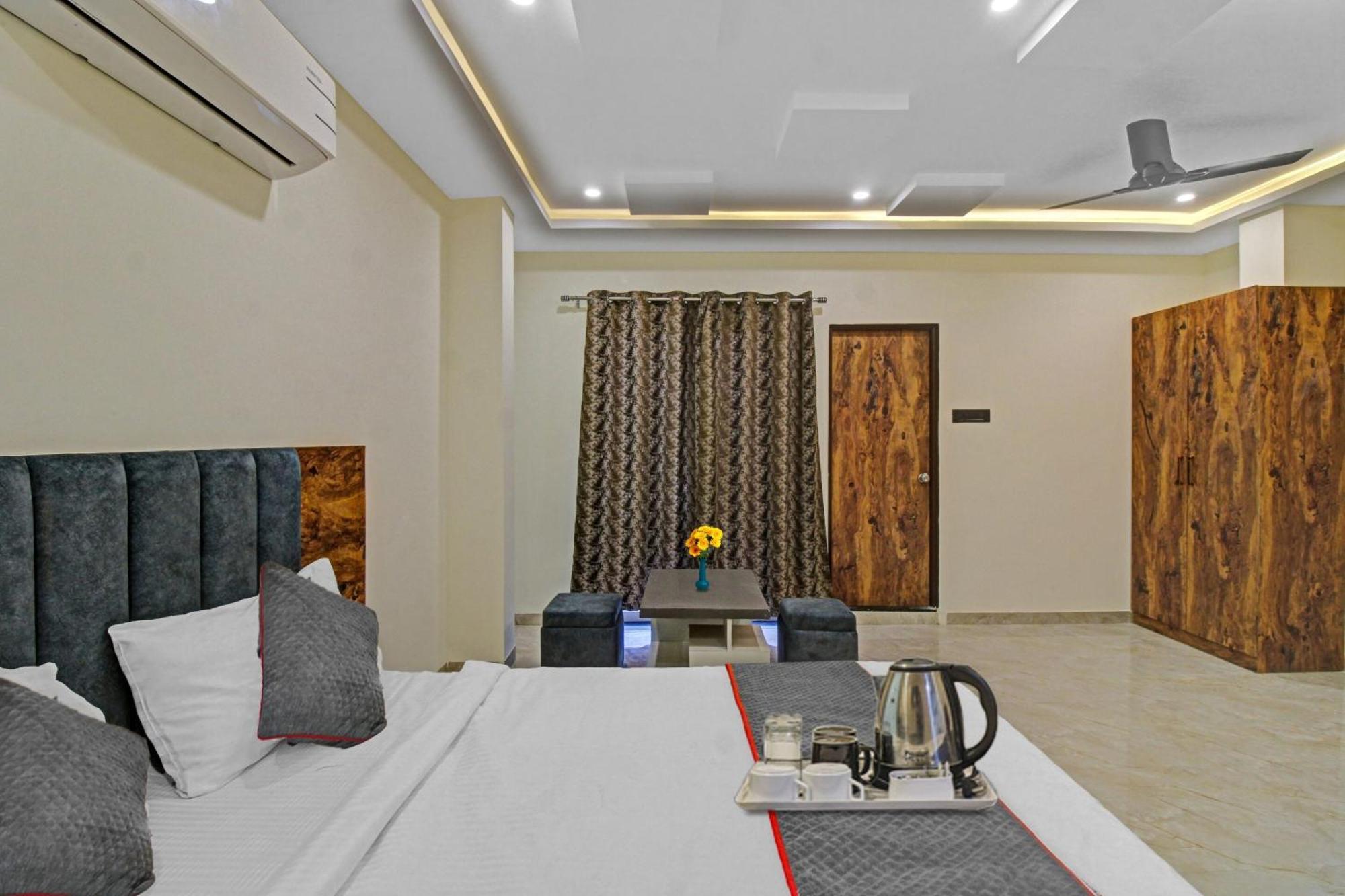 Townhouse Md Star Hotel Nagpur Bagian luar foto
